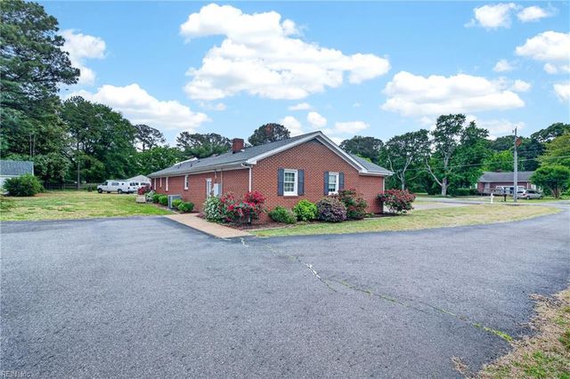 6743 Williams Landing RD, Hayes, VA 23072