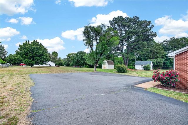 6743 Williams Landing RD, Hayes, VA 23072