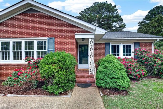 6743 Williams Landing RD, Hayes, VA 23072