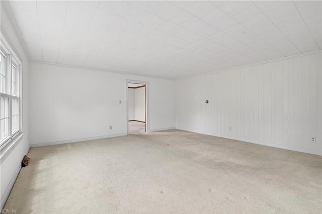 6743 Williams Landing RD, Hayes, VA 23072