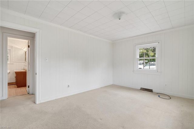 6743 Williams Landing RD, Hayes, VA 23072