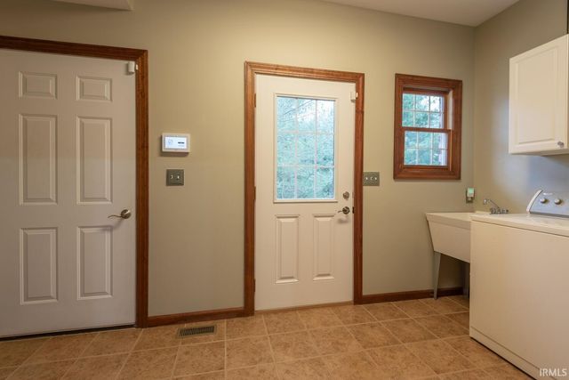 9950 S Tailwater Drive, Bloomington, IN 47401