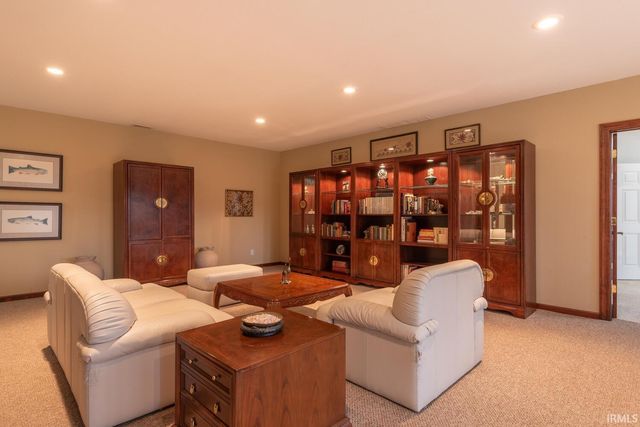 9950 S Tailwater Drive, Bloomington, IN 47401