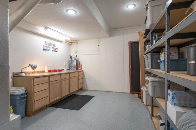 9950 S Tailwater Drive, Bloomington, IN 47401