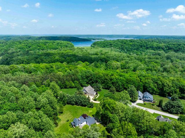 9950 S Tailwater Drive, Bloomington, IN 47401