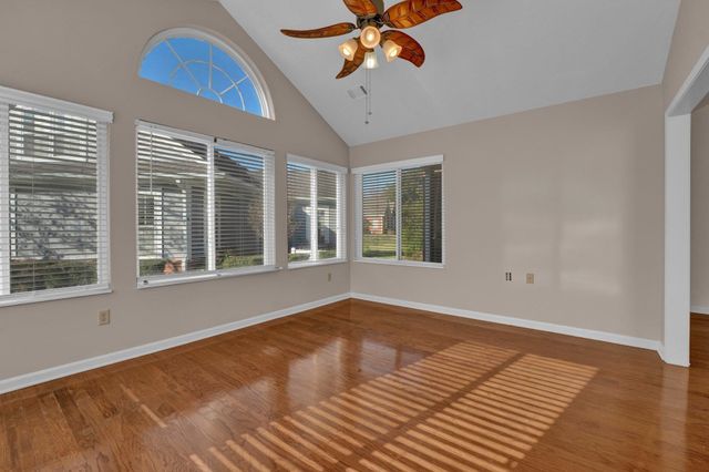 271 OAK CLUB LN # 12, Collierville, TN 38017