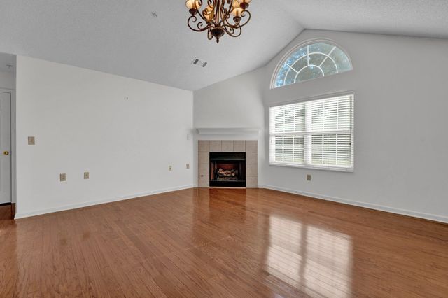 271 OAK CLUB LN # 12, Collierville, TN 38017