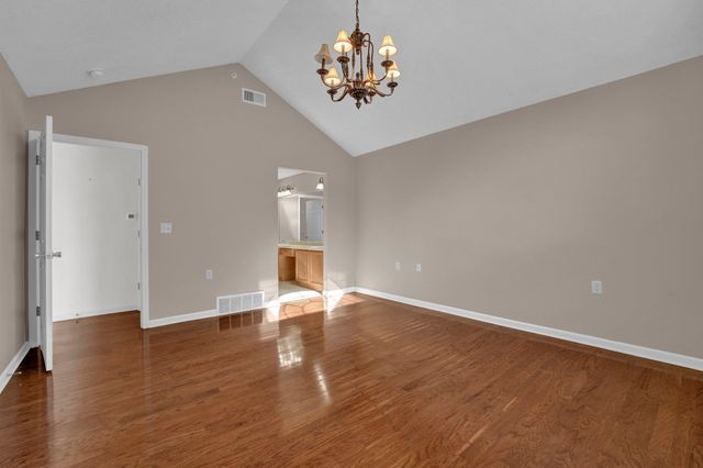 271 OAK CLUB LN # 12, Collierville, TN 38017