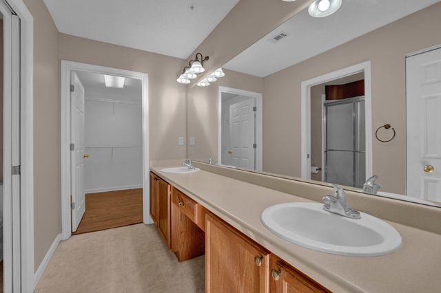 271 OAK CLUB LN # 12, Collierville, TN 38017