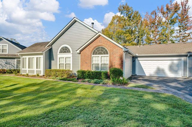 271 OAK CLUB LN # 12, Collierville, TN 38017