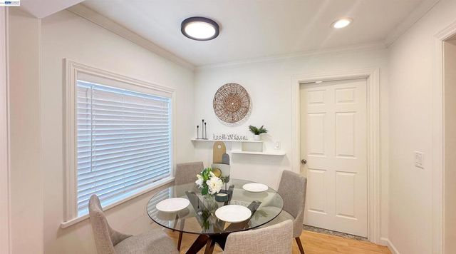 428 W Broadmoor Blvd, San Leandro, CA 94577