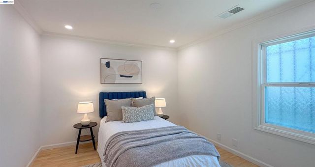 428 W Broadmoor Blvd, San Leandro, CA 94577