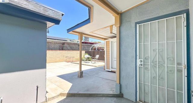 428 W Broadmoor Blvd, San Leandro, CA 94577