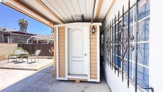 428 W Broadmoor Blvd, San Leandro, CA 94577