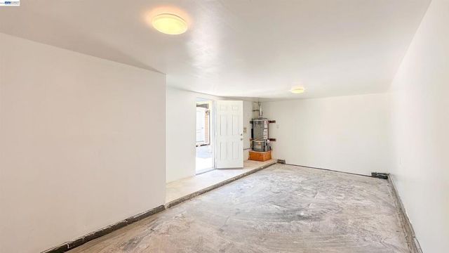 428 W Broadmoor Blvd, San Leandro, CA 94577