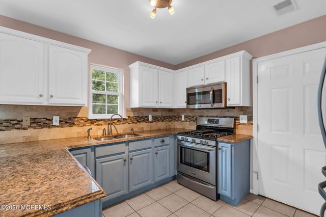 70 Sloop Creek Road, Bayville, NJ 08721