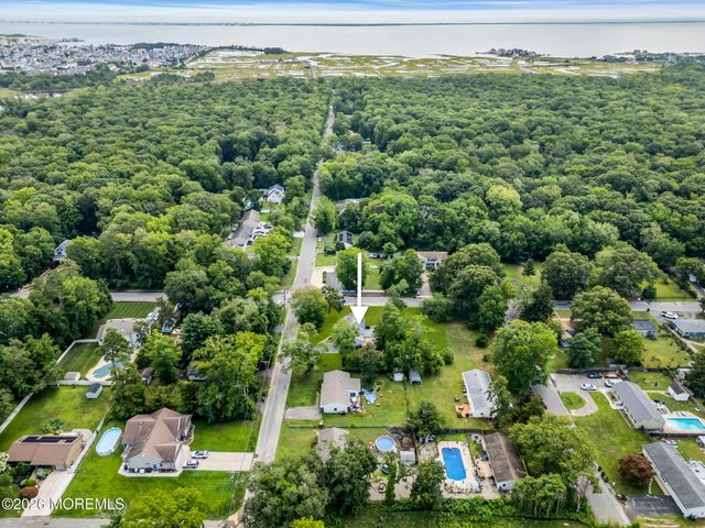 70 Sloop Creek Road, Bayville, NJ 08721