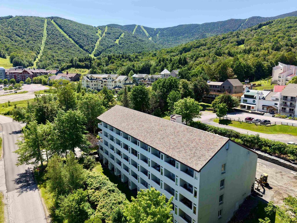 30 Mountainside Drive # 201, Warren, VT 05674