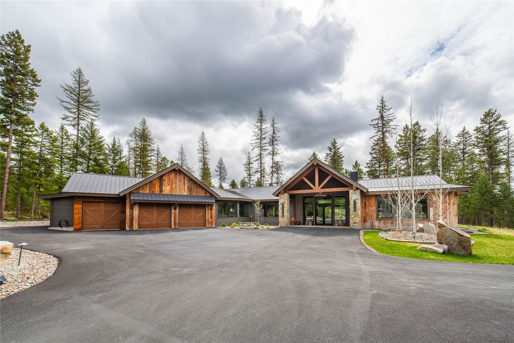 2036 Whitefish Village Drive, Whitefish, MT 59937 photo 3