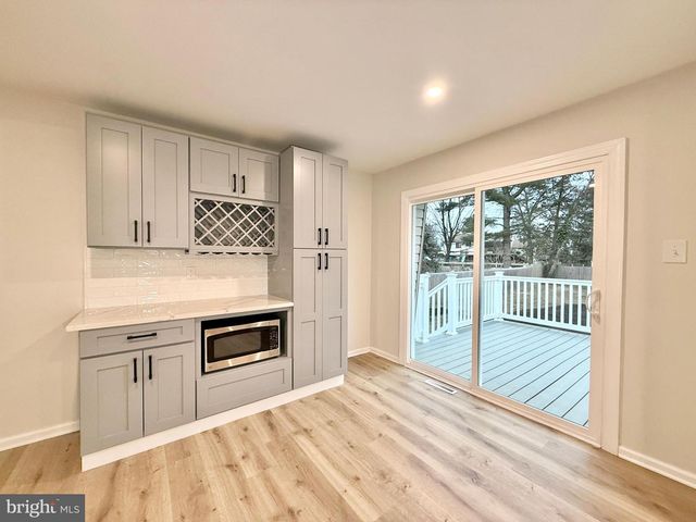 4 ALTAIR CT, Turnersville, NJ 08012