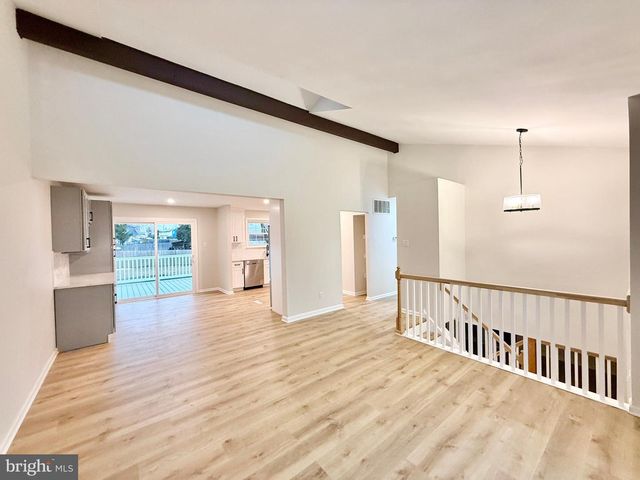 4 ALTAIR CT, Turnersville, NJ 08012