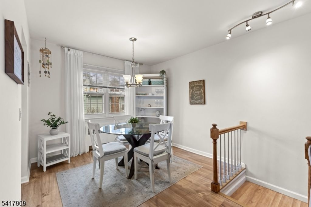 9 Wedgewood Dr 93, Verona Twp., NJ 07044 — photo 2