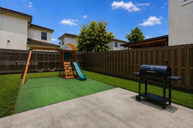 1367 SE 26th Ter, Homestead, FL 33035