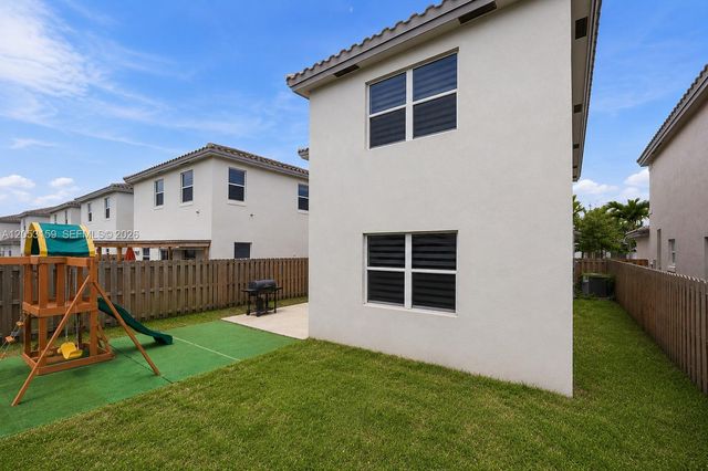 1367 SE 26th Ter, Homestead, FL 33035