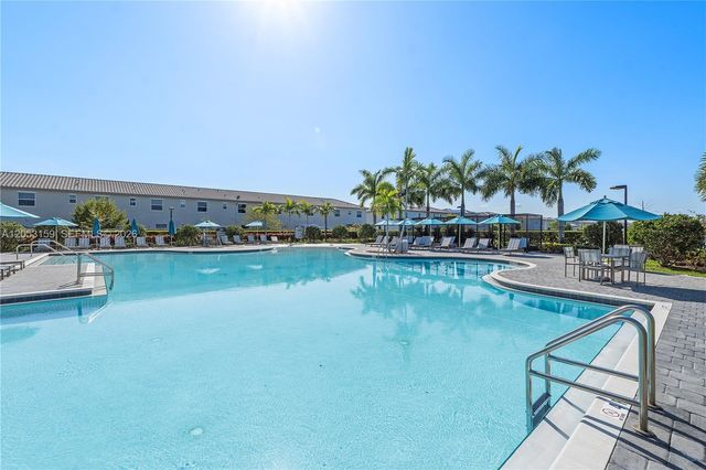 1367 SE 26th Ter, Homestead, FL 33035