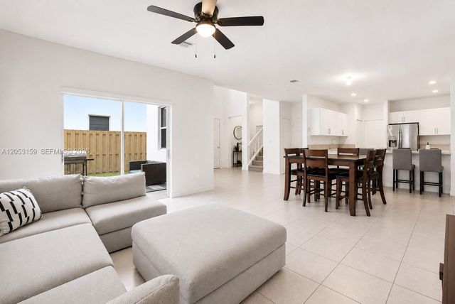 1367 SE 26th Ter, Homestead, FL 33035