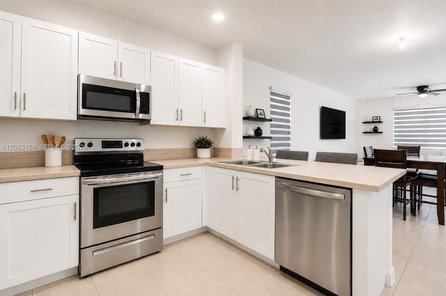 1367 SE 26th Ter, Homestead, FL 33035