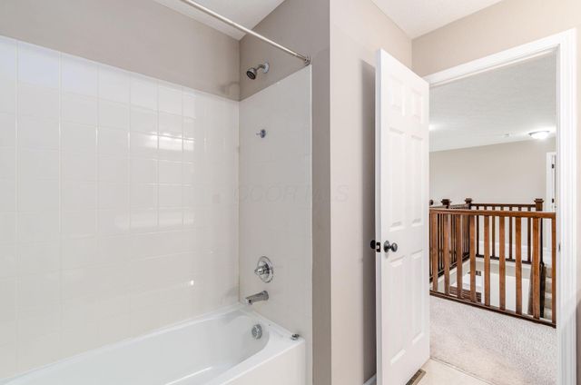 5642 Coventry Court, Lewis Center, OH 43035