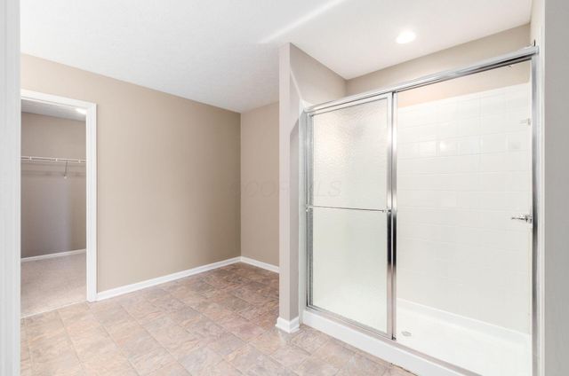 5642 Coventry Court, Lewis Center, OH 43035