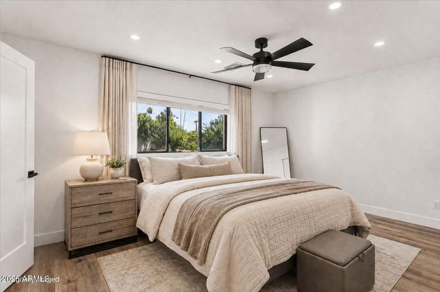 504 W HARMONT Drive, Phoenix, AZ 85021
