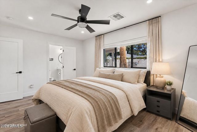 504 W HARMONT Drive, Phoenix, AZ 85021
