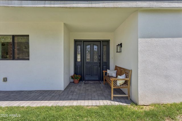 504 W HARMONT Drive, Phoenix, AZ 85021