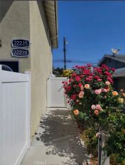 22233 Burton, Canoga Park, CA 91304