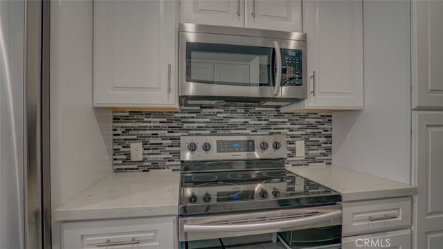 377 W California Avenue 27, Glendale, CA 91203