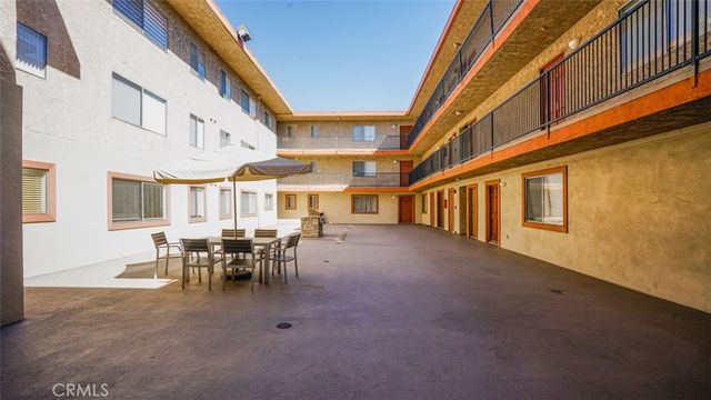 377 W California Avenue 27, Glendale, CA 91203