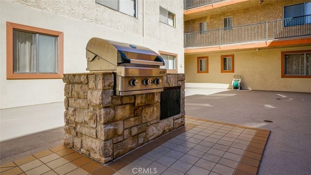 377 W California Avenue 27, Glendale, CA 91203
