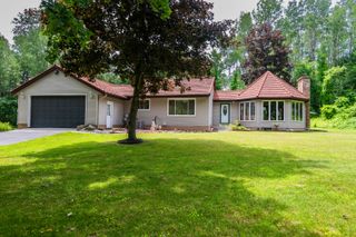 989 McCabe Avenue NE, Ada, MI 49301