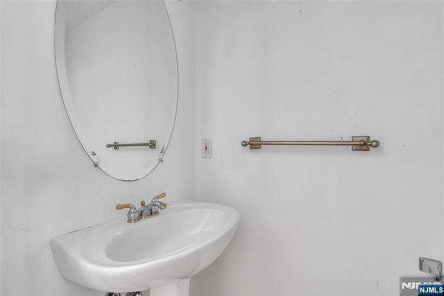 451 Albany Court, West New York, NJ 07093