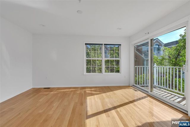 451 Albany Court, West New York, NJ 07093