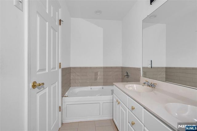 451 Albany Court, West New York, NJ 07093
