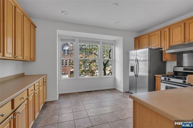 451 Albany Court, West New York, NJ 07093