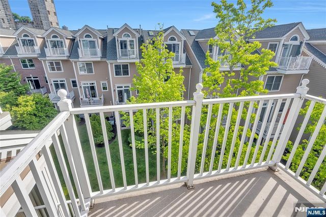 451 Albany Court, West New York, NJ 07093