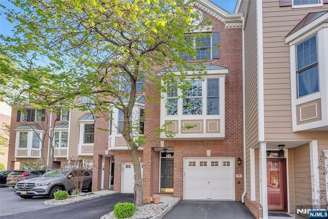 451 Albany Court, West New York, NJ 07093