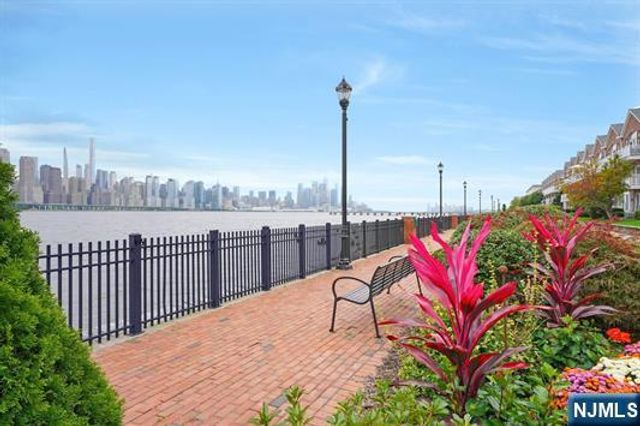 451 Albany Court, West New York, NJ 07093