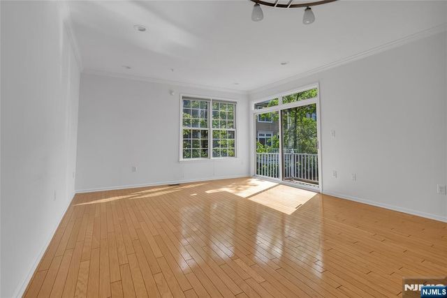 451 Albany Court, West New York, NJ 07093