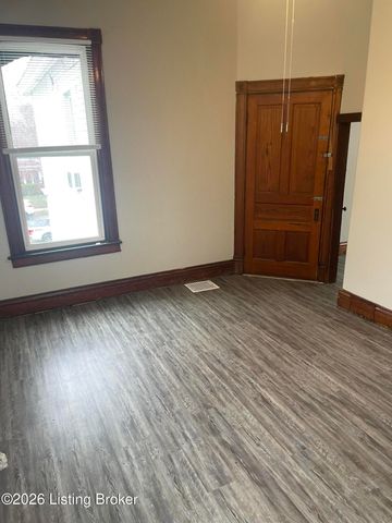 960 Ellison Ave 4, Louisville, KY 40204